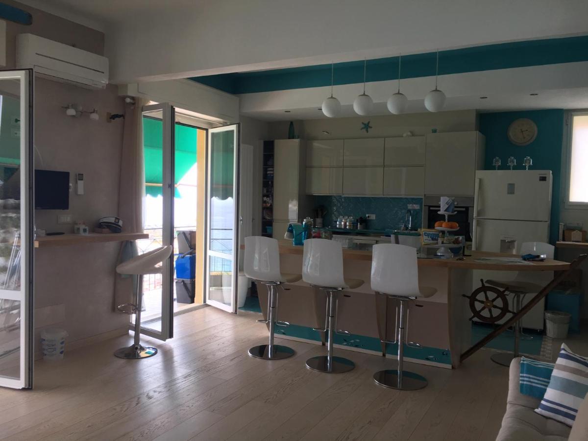 Apartamento Cinqueterreblu Lungomarenostro Monterosso al Mare Exterior foto